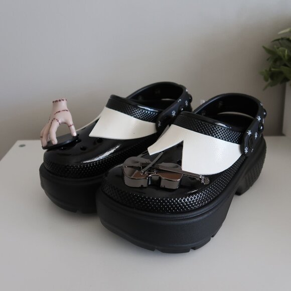 CROCS Shoes - Crocs The Addams Family Wednesday Stomp Clogs Platform Black & White NEW Size 7W